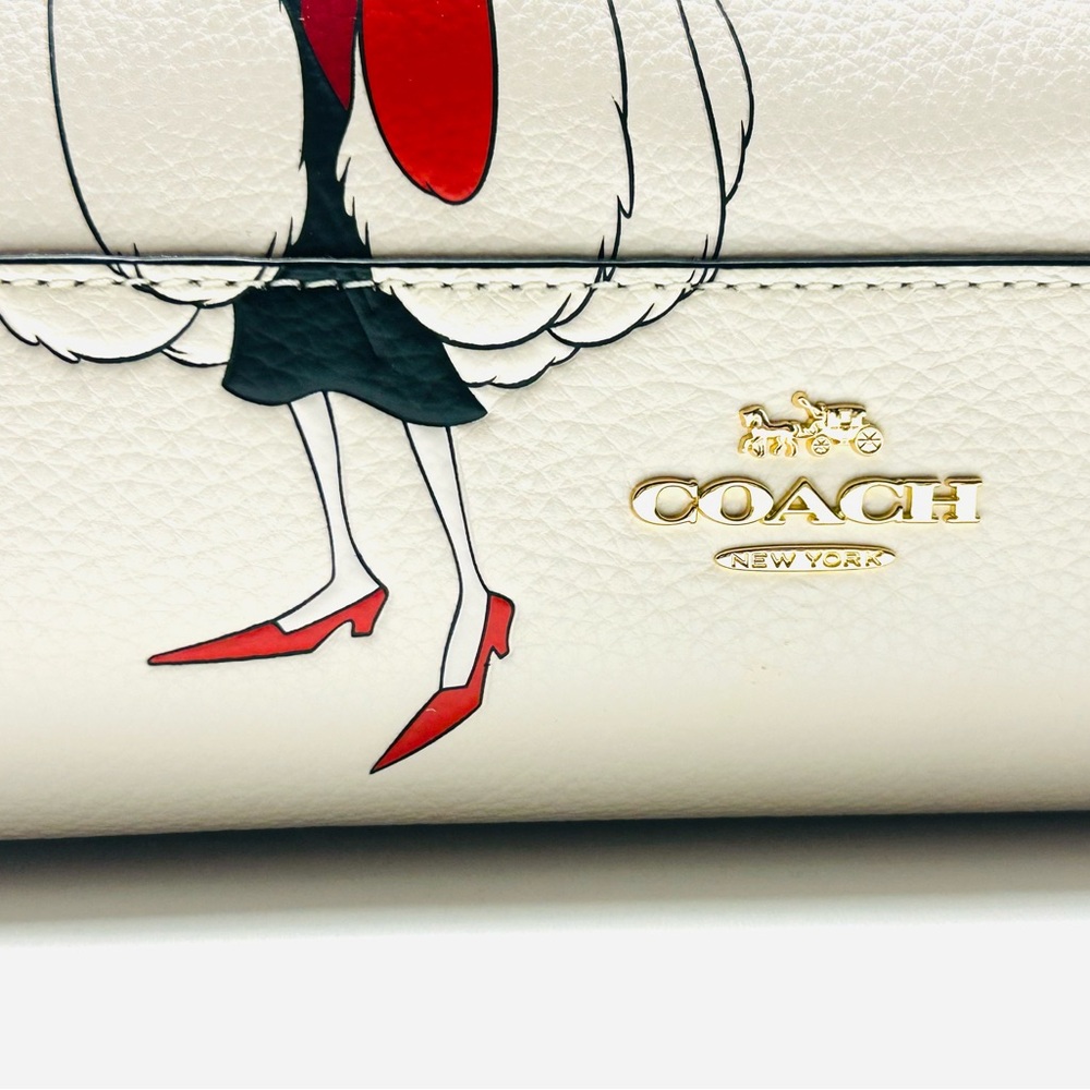 Disney X Coach Dempsey Carryall With Cruella Motif
Brand new with tags - Picture 3 of 15